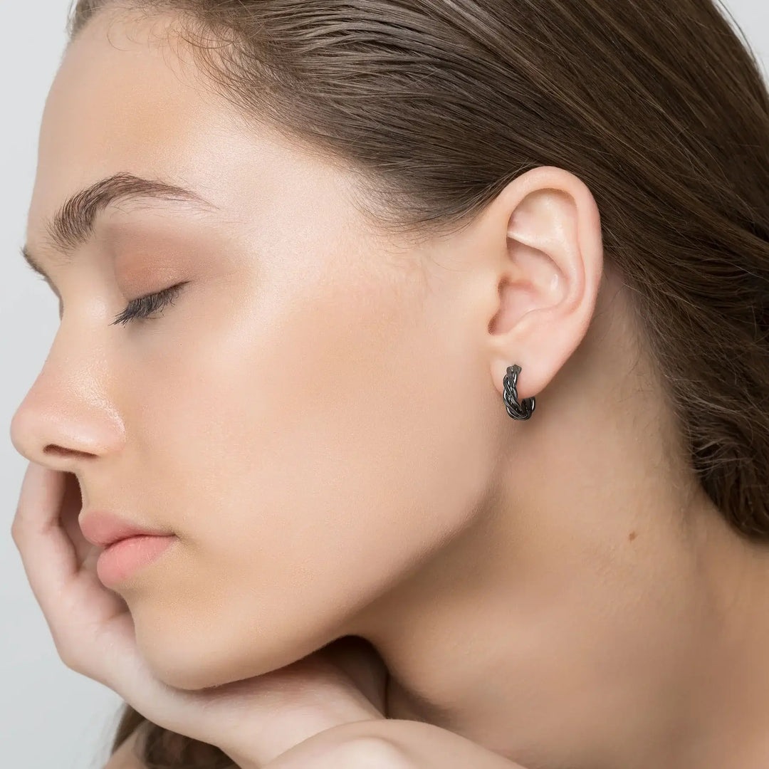 Ohrringe Huggie Creolen aus gedrehtem Draht