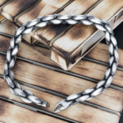 Dickes Schlangenarmband für Herren aus oxidiertem Sterlingsilber