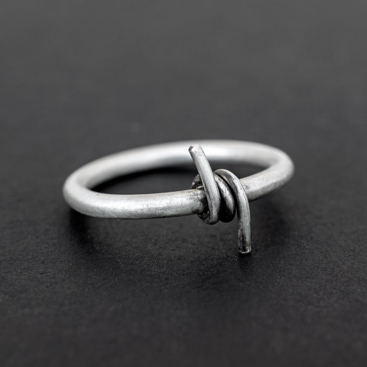 Stacheldraht Ring für Herren aus oxidiertem Sterlingsilber